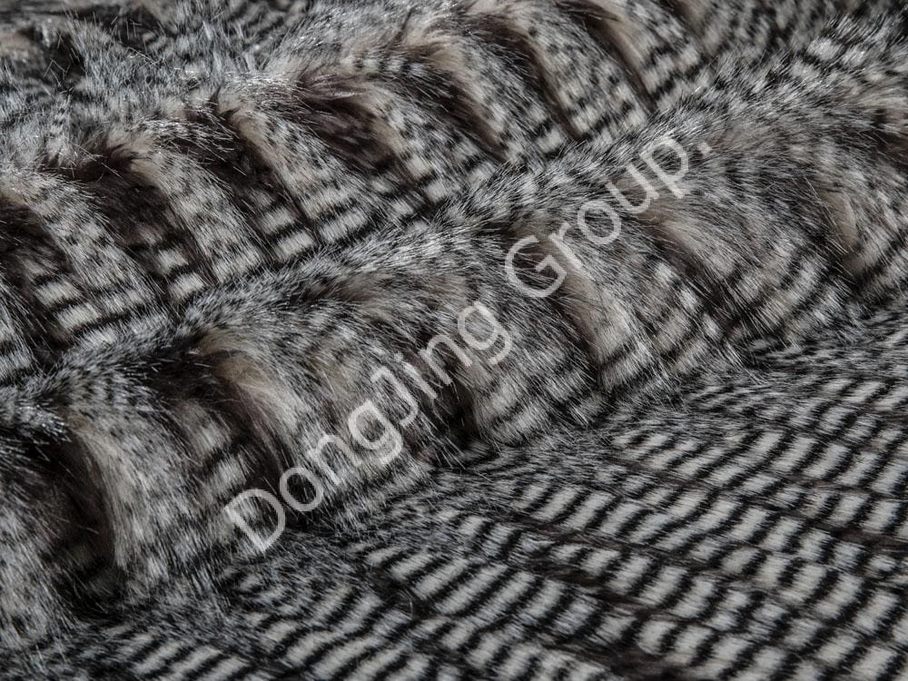 8W1868-キジの羽ブラウンティミーシールキジの羽 faux fur fabric