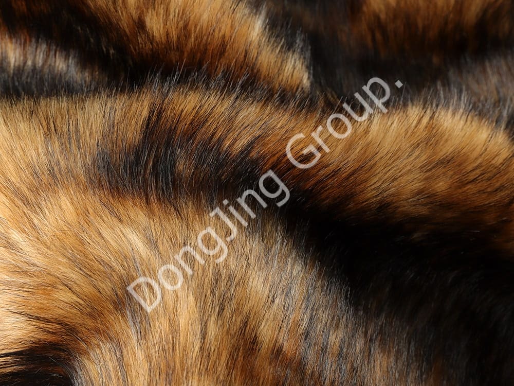 9W0591-ブラウンとベージュの2色ジャカードダブルチップアライグマの髪 faux fur fabric